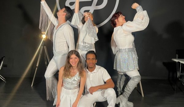 En la imagen, Ángel Manzano, Meme Chaves y María José Carrasco en la parte superior; abajo, Claudia Girón y Juli Arroyave.