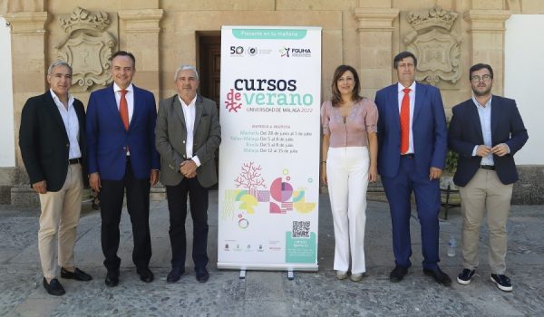 Responsables de la FGUMA y representantes del Ayuntamiento de Ronda tras el acto de presentación