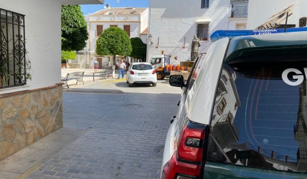 El registro, que ha comenzado a primera hora de la mañana, se ha prolongado durante varias horas.