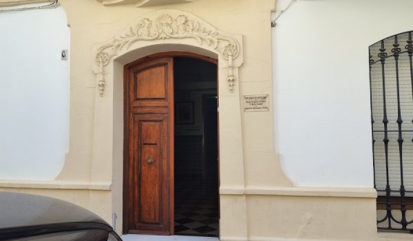 El inmueble está situado en la calle Molino