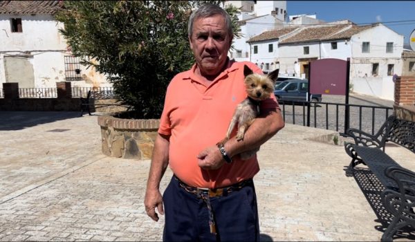 Miguel Fernández y su mujer tienen a Gufi desde que nació hace 10 años.