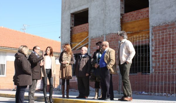 Ana Carmen Mata se han comprometido con la junta directiva de la asociación ASPRODISIS a apoyar las distintas iniciativas que están poniendo en marcha.