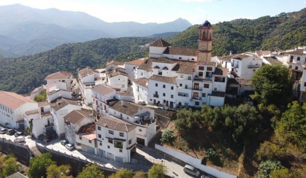 El objetivo es construir un pabellón cubierto, un área de servicio y varios espacios de aparcamientos