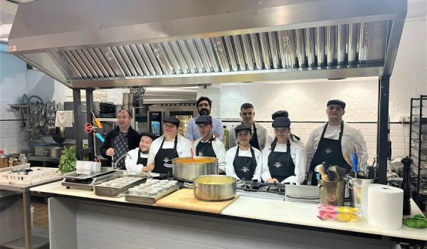 Como parte del acuerdo, Rational ha instalado en la escuela un horno de última tecnología para cocina profesional.