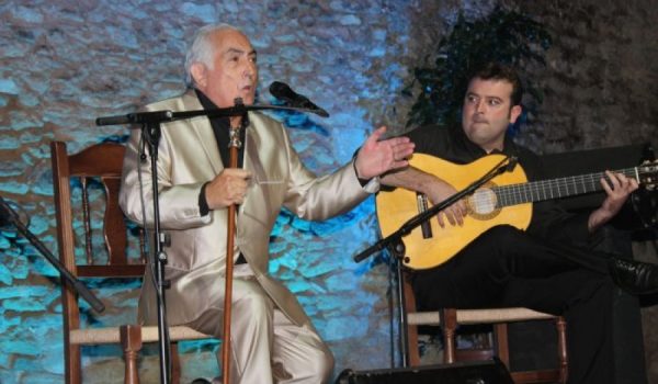 Lucena durante su actuación en el Festival de Cante Grande de Ronda en el año 2014.
