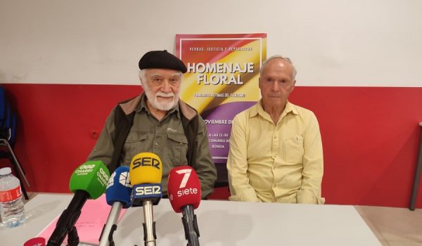 Francisco Pimentel, presidente del colectivo, junto a Manuel García