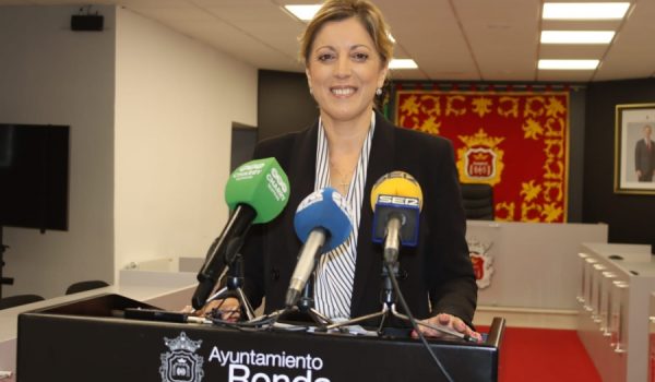 Mª Carmen Martínez ha señalado que se trata de una licitación muy complicada