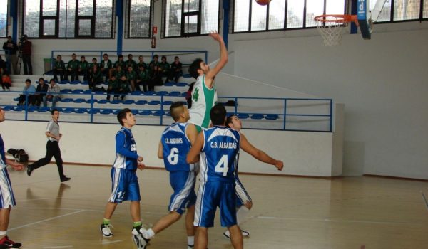 El ala-pivot David Lesmes fue determinante en el juego interior y anotó 22 puntos.