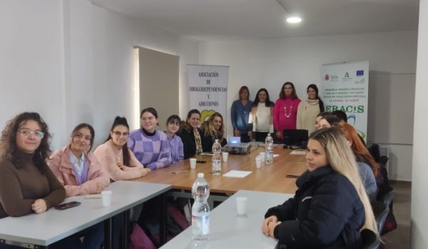 Se han hecho unas mesas de discusión y debate con los alumnos del módulo de integración social del IES Pérez de Guzmán