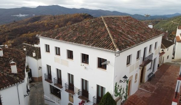 Las obras han tenido una duración de tres meses en los que se ha sustituido la cubierta del edificio