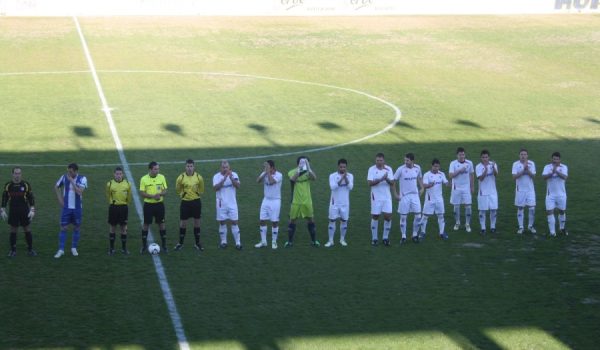 Cone y Diego fueron dos de las novedades en el once inicial del conjunto blanco.