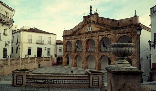 El menor tuvo que ser trasladado a un centro hospitalario debido a la gravedad de sus heridas.