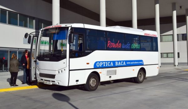 Uno de los itinerarios afectados es el que finaliza en el Hospital Comarcal.
