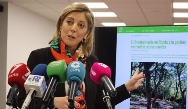 La edil de Contratación ha afirmado que estos trabajos también servirán para la prevención de incendios forestales