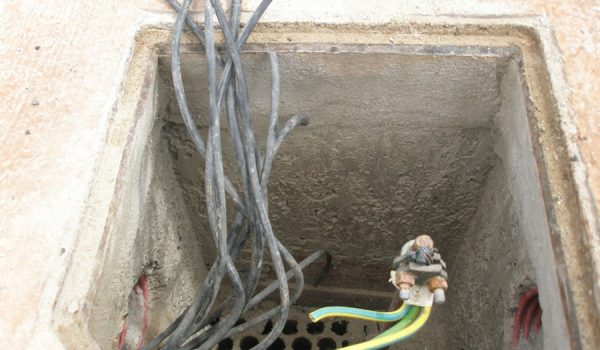 Los presuntos ladrones fueron sorprendidos por efectivos de la Policía Local.