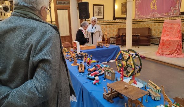 Se han expuesto en el Casino de Ronda, donde se ha realizado la entrega