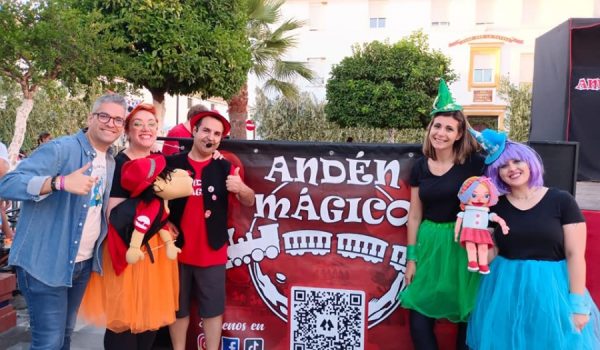 Parte del equipo en una de sus actuaciones.