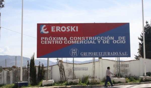 Terrenos en los que Eroski tenía prevista la construcción de un centro comercial y de ocio.