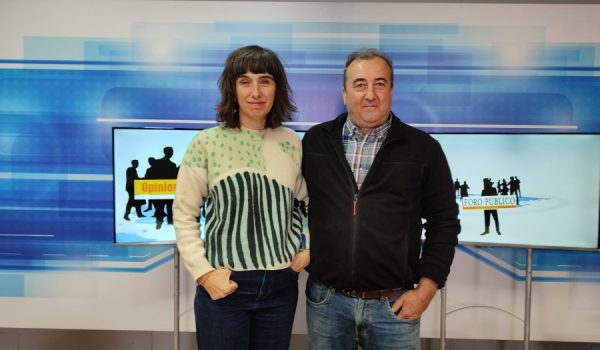 Raquel Elía y Federico Schatz, miembros de la Asociación Salvemos Campos y Montes de la Serranía de Ronda en el programa Foro Público.