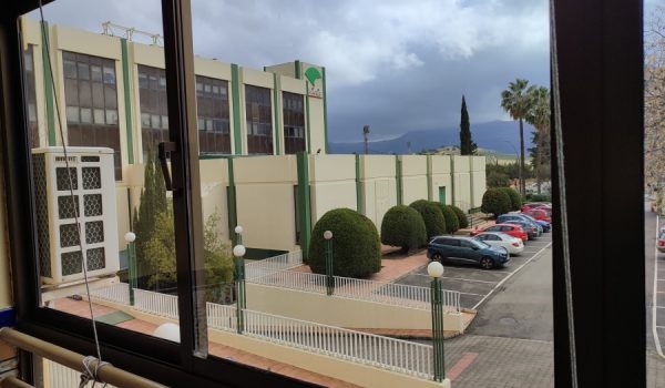 Vistas del Centro de Proceso de Datos desde la vivienda de Francisco García, uno de los afectados.