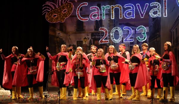 Chirigota femenina Las Superflow, de Javi Jurado