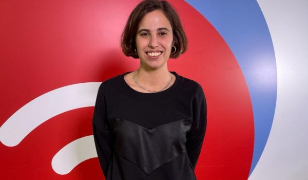 Marta Díaz de Lope Díaz en los estudios de Charry TV