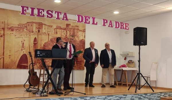 La fiesta tuvo lugar en el Centro de Mayores de Ronda