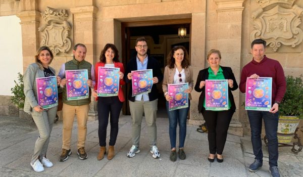 Presentación del evento este martes en la puerta del Ayuntamiento de Ronda.