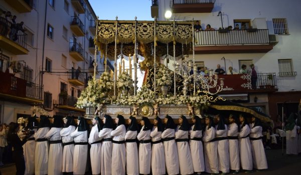 La Virgen de la Esperanza en su salida procesional de este año
