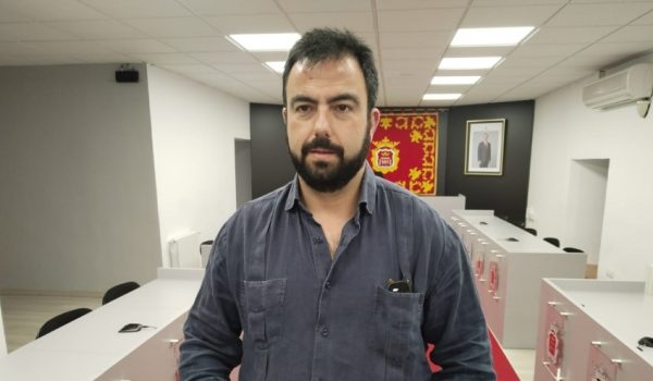 El edil de Empleo, Alberto Serrano, en rueda de prensa