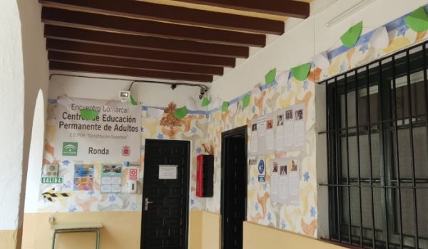 El Centro de Educación Permanente de Adultos de Ronda se encuentra en la calle Lauría