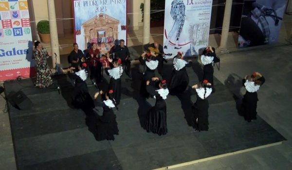 Las alumnas de Rocío Romero ofrecieron una muestra en el convento de Santo Domingo