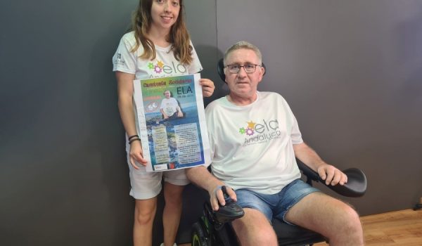 Juan Castaño con su hija, María del Mar Castaño, en los estudios de Canal Charry.
