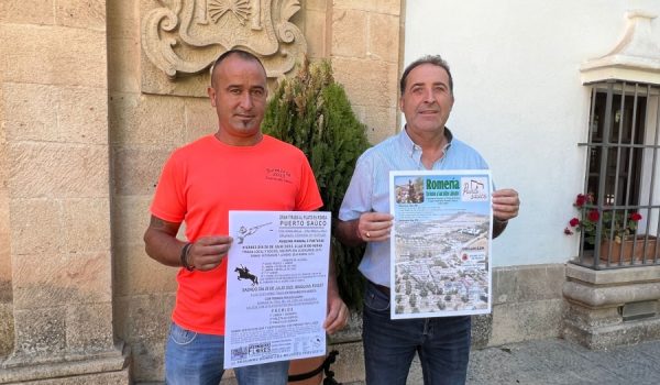 Antonio Jesús Moreno, miembro de la organización de la Romería, junto a Juan Carlos González, delegado de Pedanías