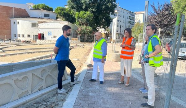 La alcaldesa en su visita a las obras