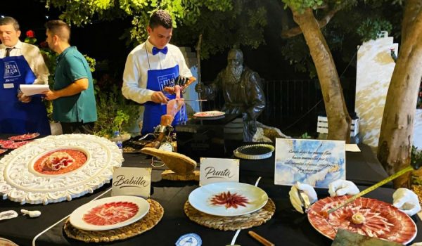 Los participantes fueron seis reconocidos profesionales procedentes de distintos lugares