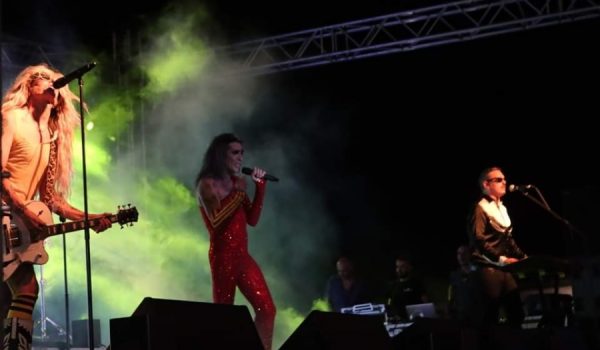 La banda, en un momento de su concierto en Ronda, este jueves.