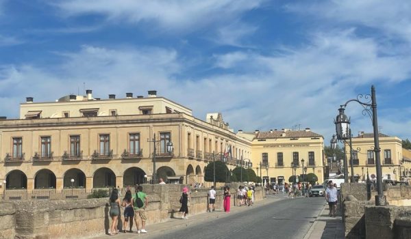 El Puente Nuevo sobre el Tajo es uno de las visitas imprescindibles de estos turistas cuando se desplazan a Ronda.