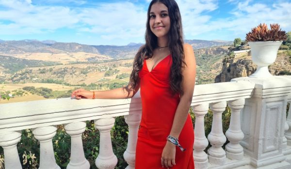 María Carrasco, en la Casa de Don Bosco, posando para esta entrevista de Canal Charry Televisión.