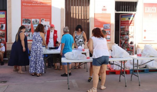 El reparto está teniendo lugar en el centro cívico Juan Carlos I