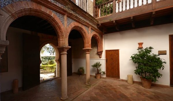 El museo municipal, el Palacio de Mondragón, es uno de los monumentos que se incluyen en esta licitación
