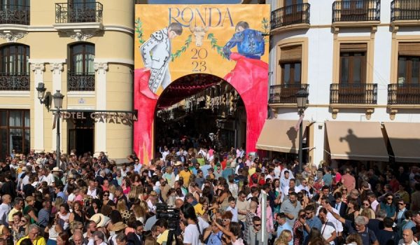 El sábado de Goyesca volvió a llenar Ronda.