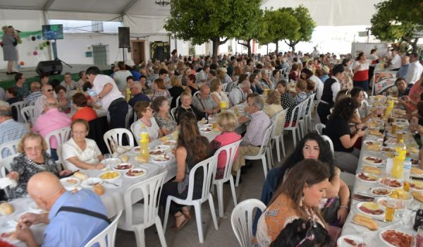 El día 5 se llevará a cabo un almuerzo-homenaje a los mayores en la caseta municipal