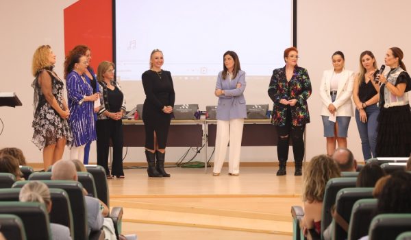 Esta mañana ha tenido lugar la presentación del tema