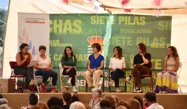 La Asociación Montaña y Desarrollo organizó una mesa redonda.