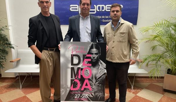 El evento ha sido presentado este jueves en la sede de APYMER por el estilista Miguel Toledo, el secretario del colectivo empresarial, Antonio Palma y el responsable de Turismo de Ronda, Ángel Martínez.