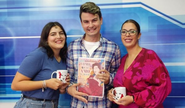 Clara Jiménez, Ángel Manzano y Ainhoa Pérez en su visita a Charry TV