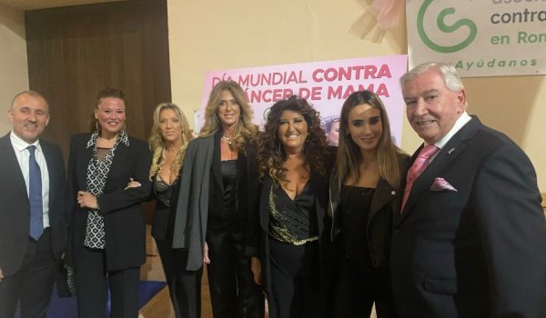 La velada contó con la actuación musical de Verónica Rojas, Estela Amaya y Las Soles