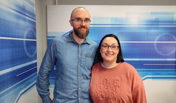 Ambos han visitado esta semana el plató de Charry TV.