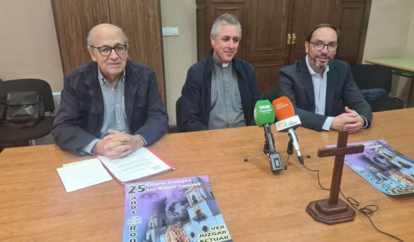 Por la izquierda, Diego Albarracín, Francisco Sánchez y Daniel Harillo.